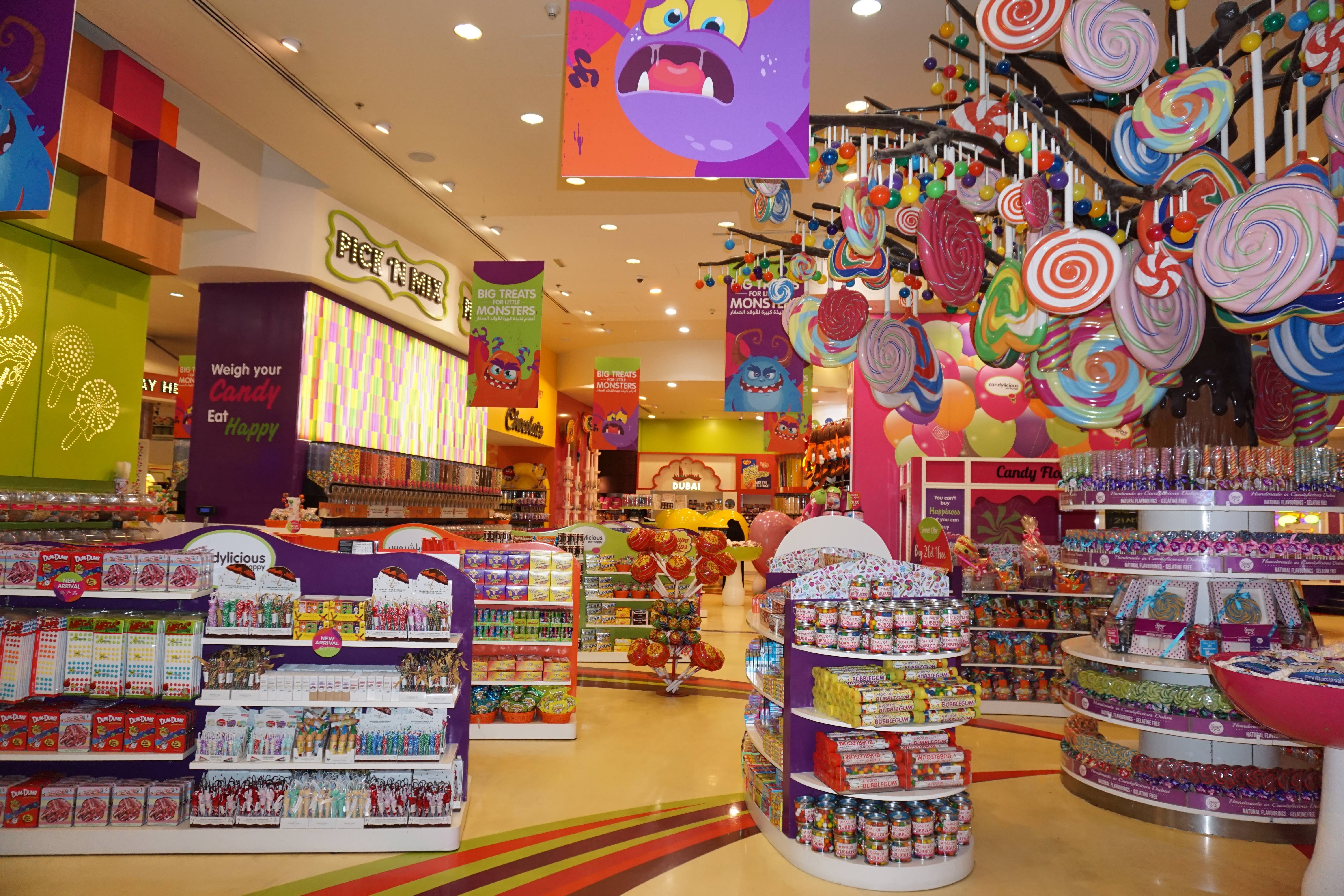 Le plus grand magasin de bonbons du monde, Dubaï Mall/ @pink.turtle.blog