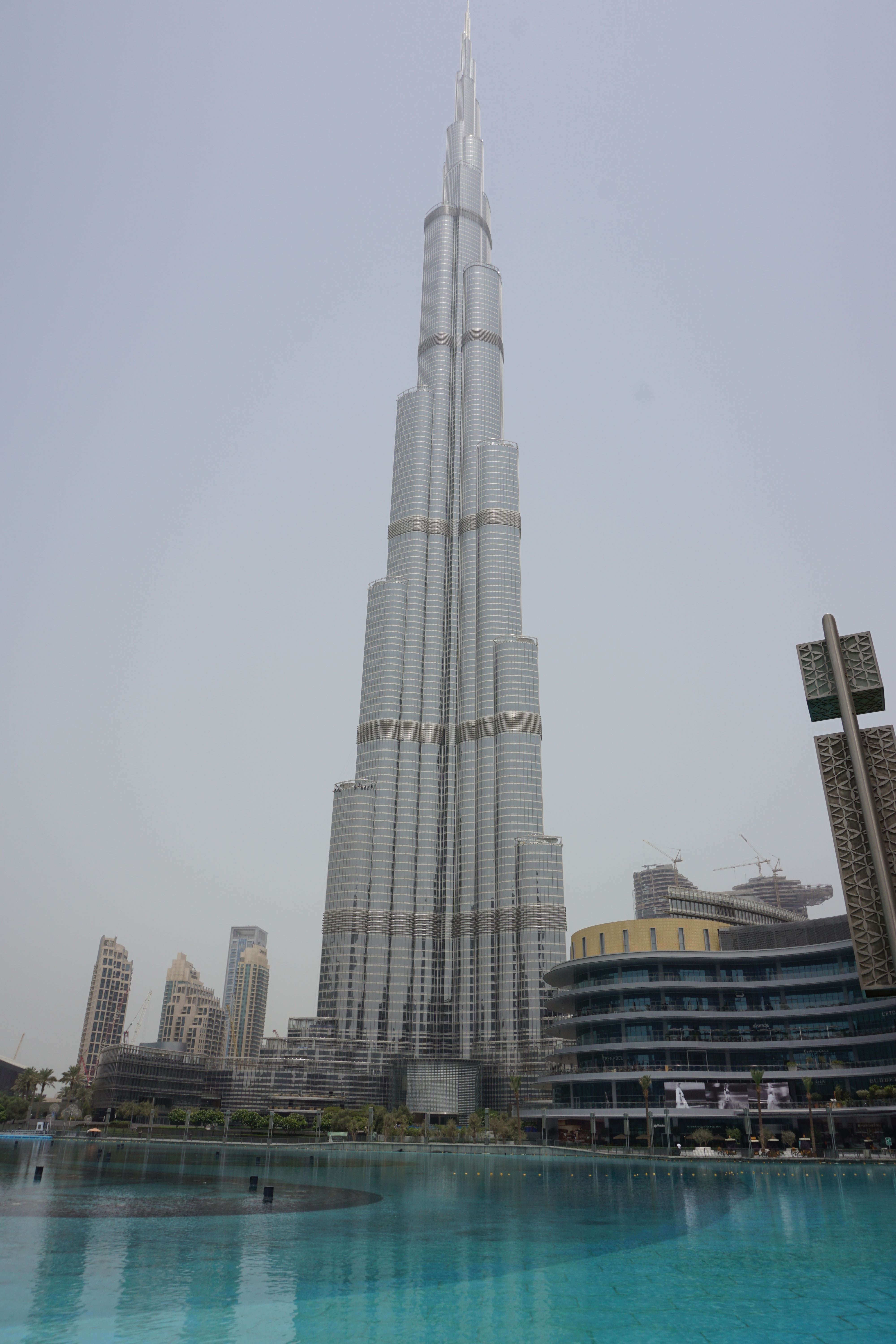 Le Burj Khalifa/ @pink.turtle.blog